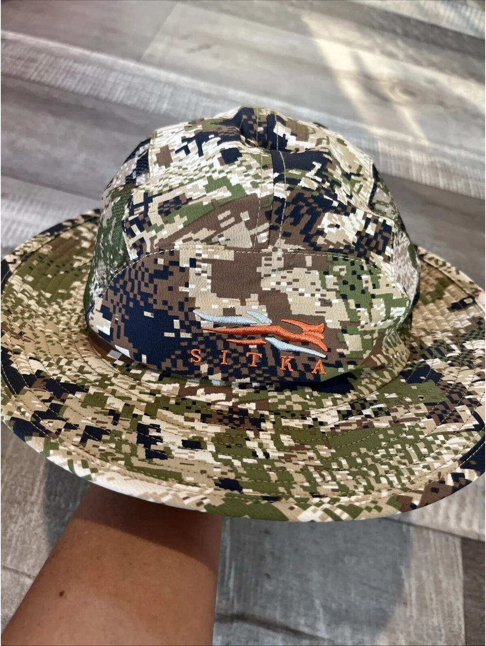 New SITKA Gear Sun Hat Optifade Subalpine Small/Medium Camo Bucket Cap NWT $60